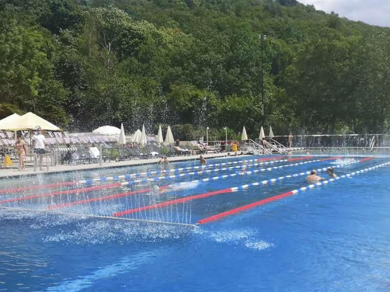 Apartments Iris Karlovy Vary Ngoại thất bức ảnh